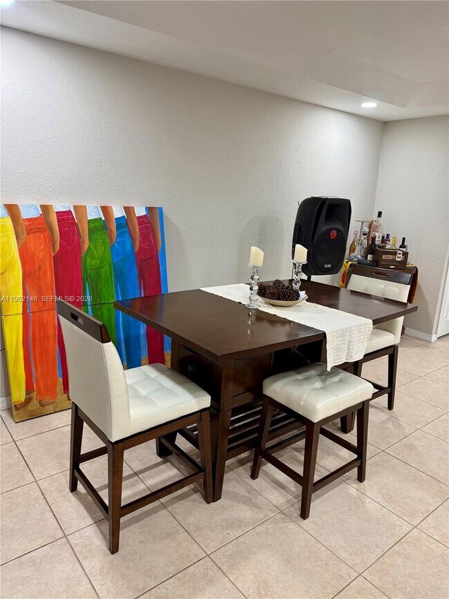 Foto del edificio - 16811 NW 14th Ave