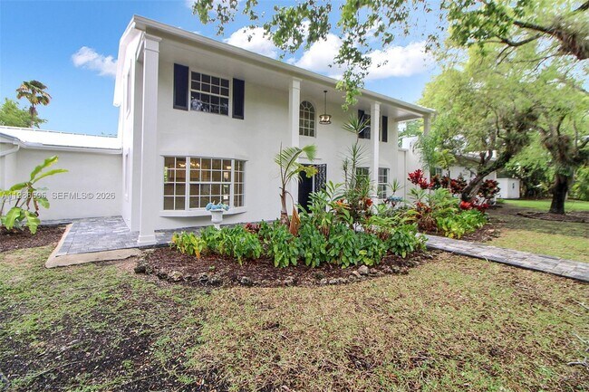 Foto del edificio - 6900 SW 104th St