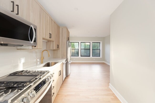 Building Photo - 2453 W Logan Blvd