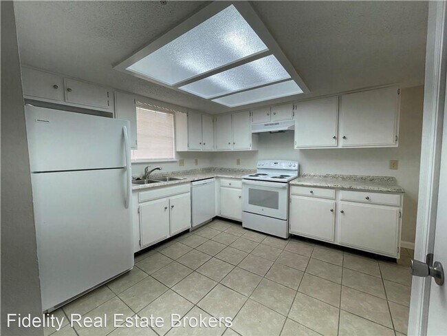 Foto del edificio - 3 br, 2.5 bath House - 8169 NW 23rd St