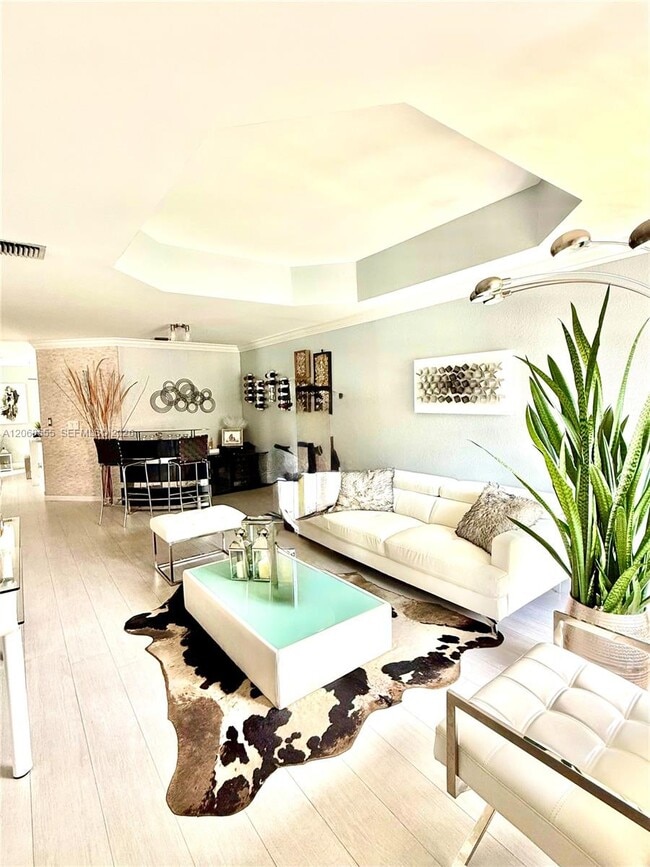 Foto del edificio - 5042 NW 114th Ct