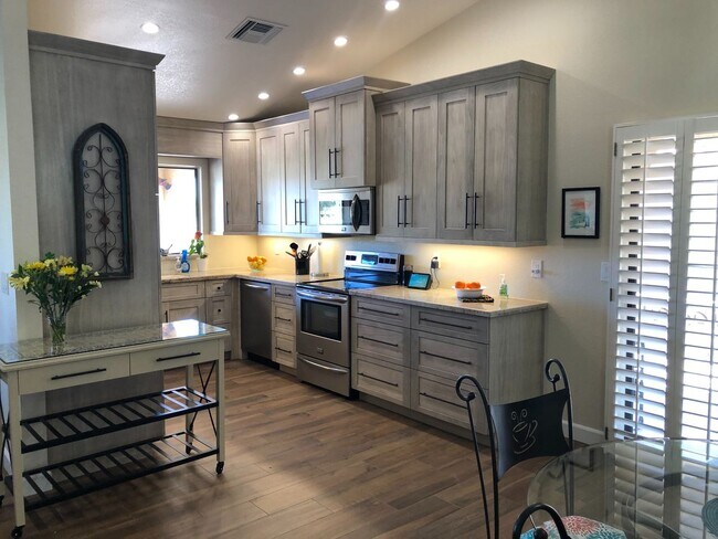 Foto del edificio - Amazing Golf Course Views from updated & g...