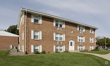 eastland arbors bloomington
