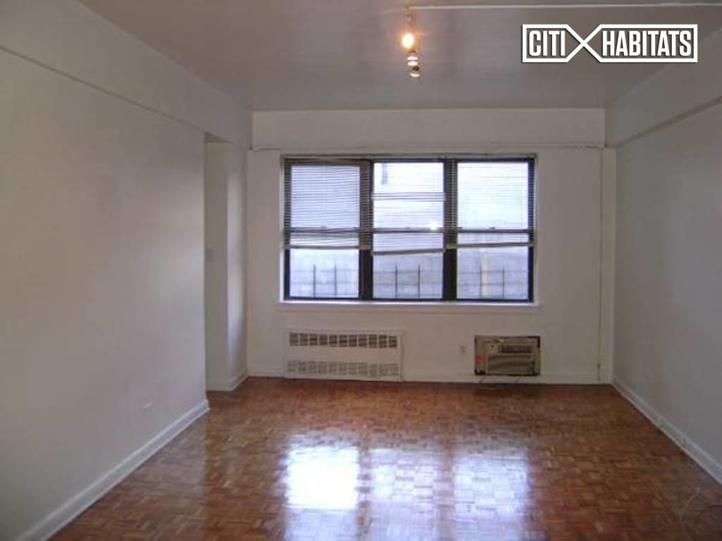 Primary Photo - 7626 113th St