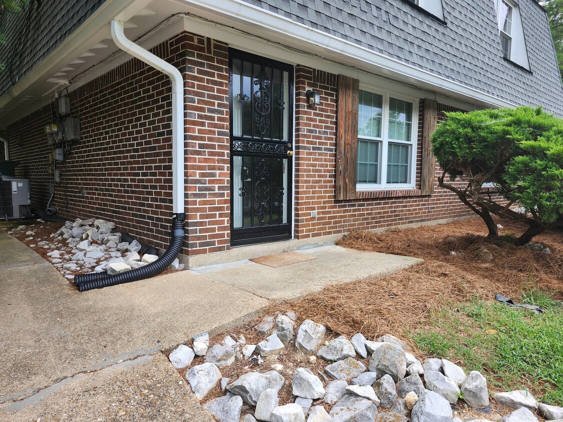 Primary Photo - 5234 Donlyn Dr
