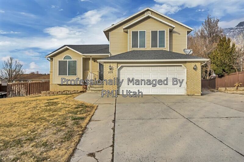 Foto principal - 279 E 1500 N St