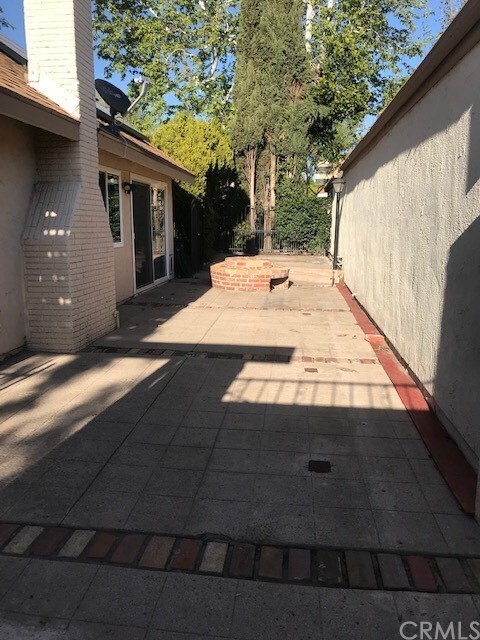 Foto del edificio - 3116 Ravenwood Ct