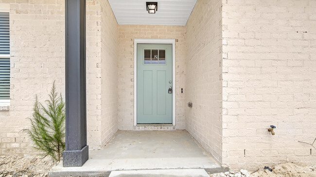Building Photo - 3835 Avon Rd
