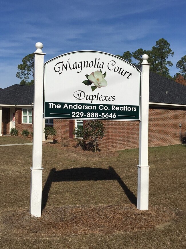 Foto del edificio - 127 Magnolia Ct