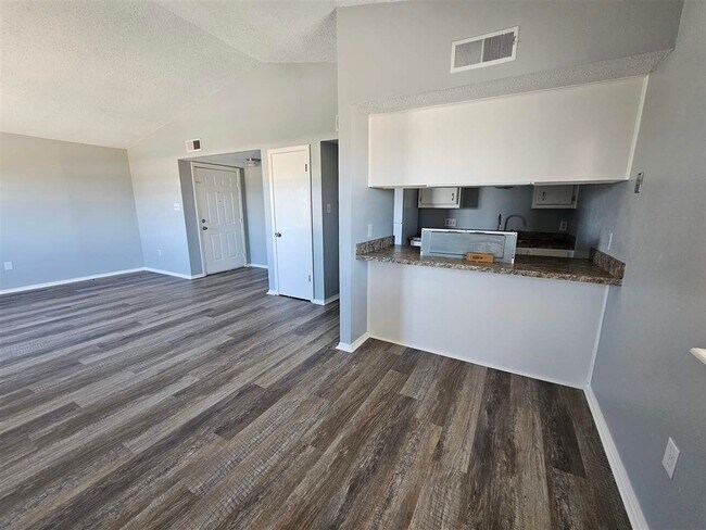 Foto del edificio - 6703 SW Beta Ave
