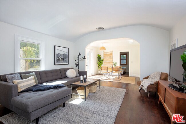 Foto del edificio - 2508 Lake View Ave