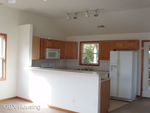 Building Photo - 101 Sonny Ln