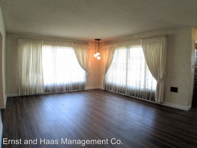 Building Photo - 3 br, 2 bath House - 9255 Los Angeles St.