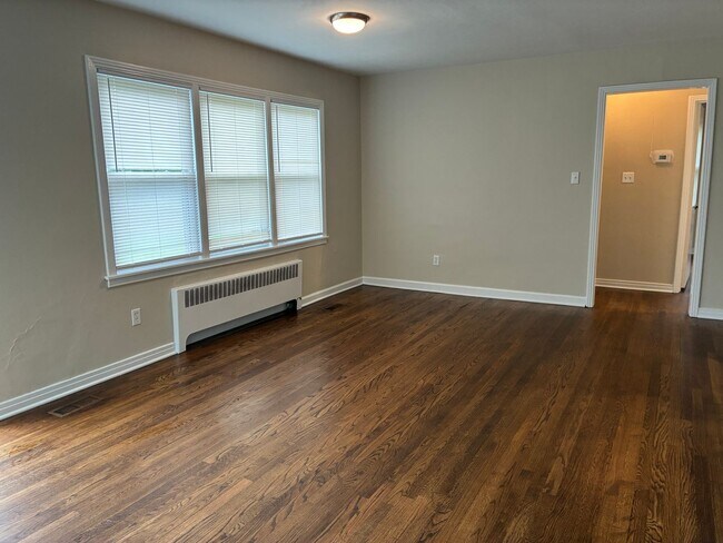 Foto del edificio - 2520 Proctor Knott Dr