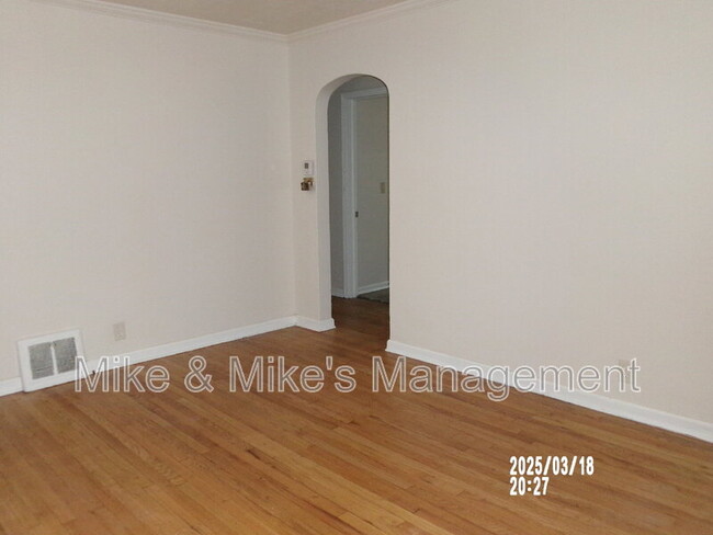 Building Photo - 5310 N 56th St