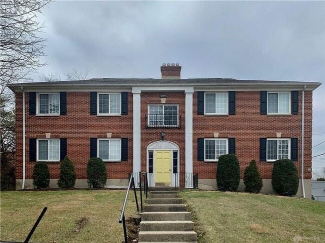 Building Photo - 2219 Avalon Ave