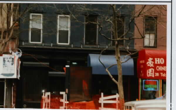 Building Photo - 212 E 34th St