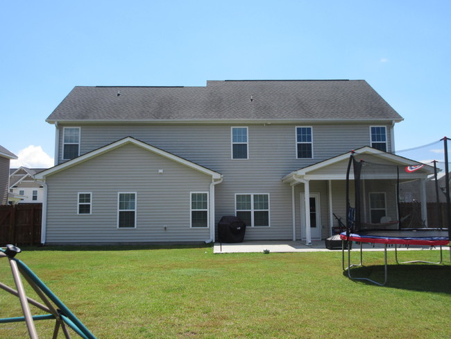 Building Photo - 319 Sonoma Rd