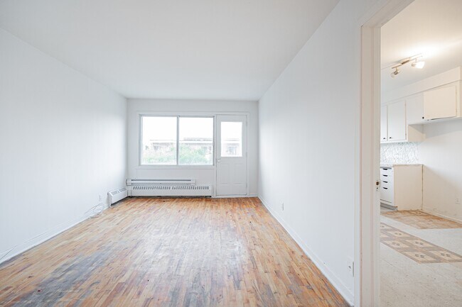 Photo du bâtiment - 6880-625e 25e Ave