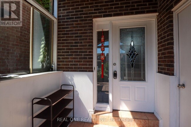 Building Photo - 4139 Quaker Hill Dr