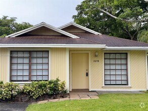 Building Photo - 3658 E Bell Dr