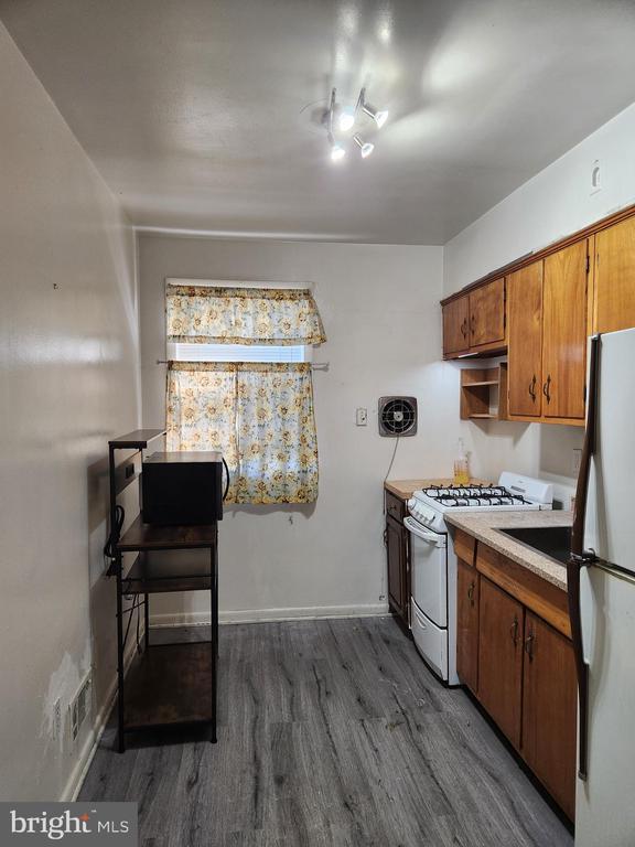 Foto del edificio - 3817 Birchview Ave