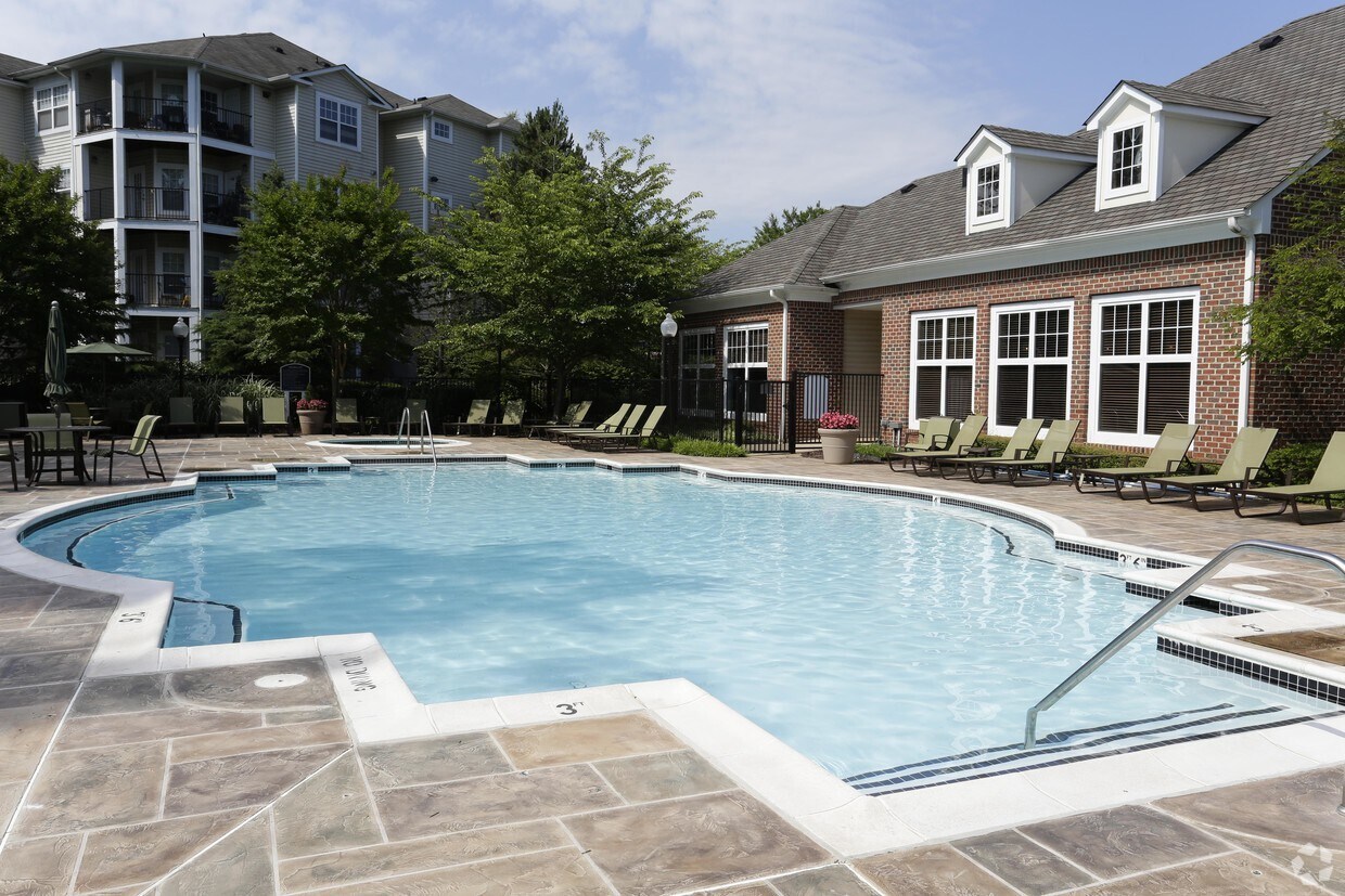 The Point at Park Station Apartments Manassas, VA