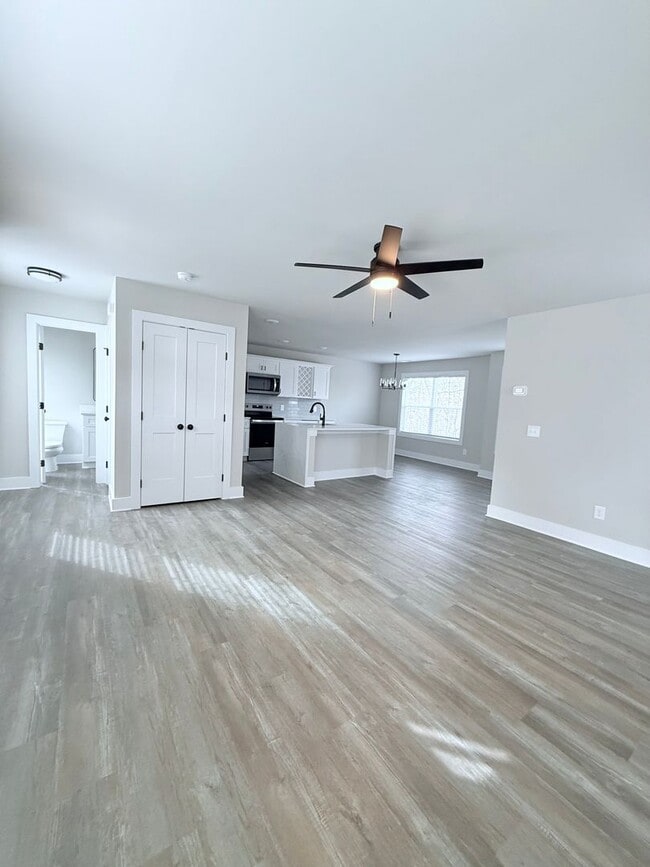 Building Photo - 2 Bedroom Single Family Home - Forsyth County