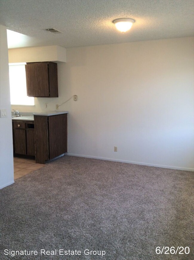 Building Photo - 2 br, 1 bath House - 4832 MAHOGANY DRIVE
