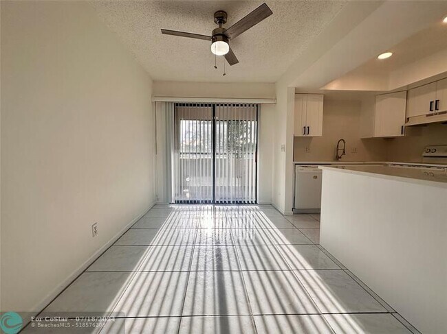 Foto del edificio - 4263 Oak Terrace Dr