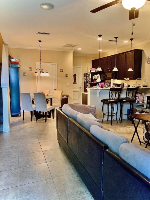 Building Photo - 2732 Hollybrook Ln