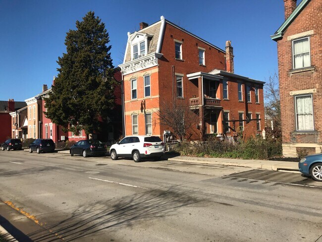 Foto del edificio - 416 W Martin Luther King Jr Blvd