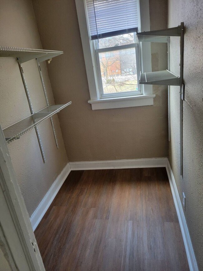 Building Photo - 3345NVelRPhillipsM