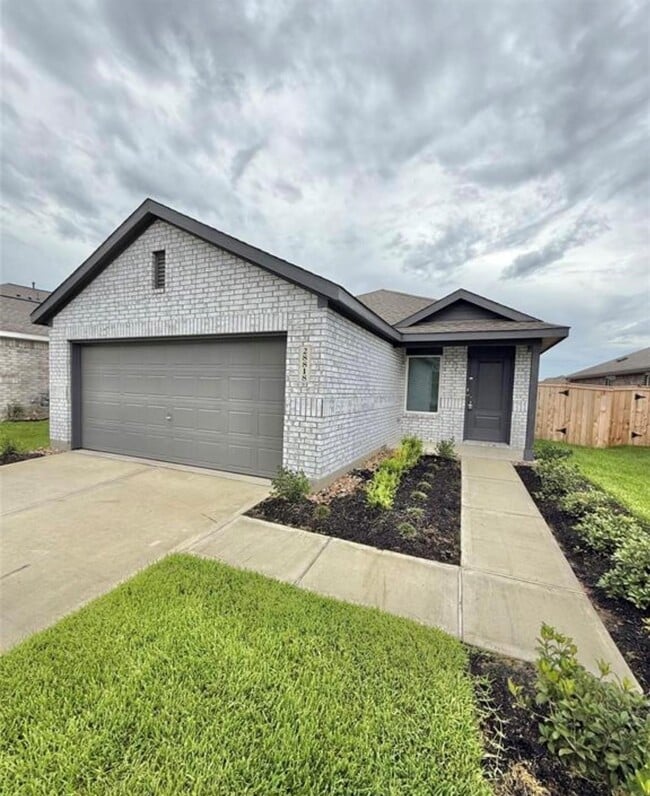 Building Photo - 28818 Texas Sparrow Ln