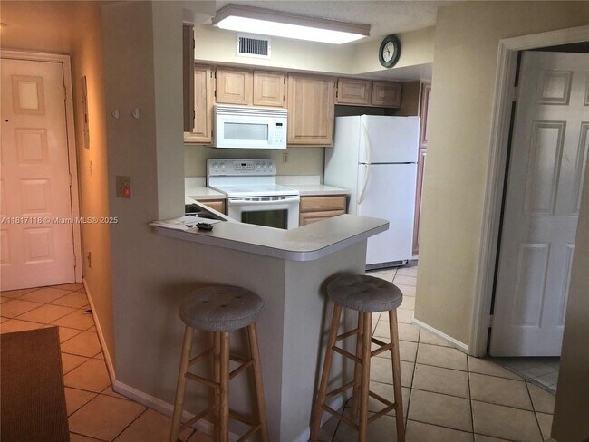 Building Photo - 1280 S Alhambra Cir