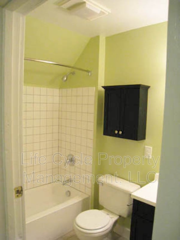 Foto del edificio - 815 College Ave NE