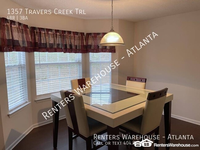 Building Photo - Spacious 4 Bedroom Brick Front home in Con...