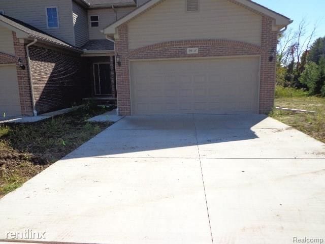 Building Photo - 3 br, 2.5 bath Condo - 29159 Timber Woods Dr