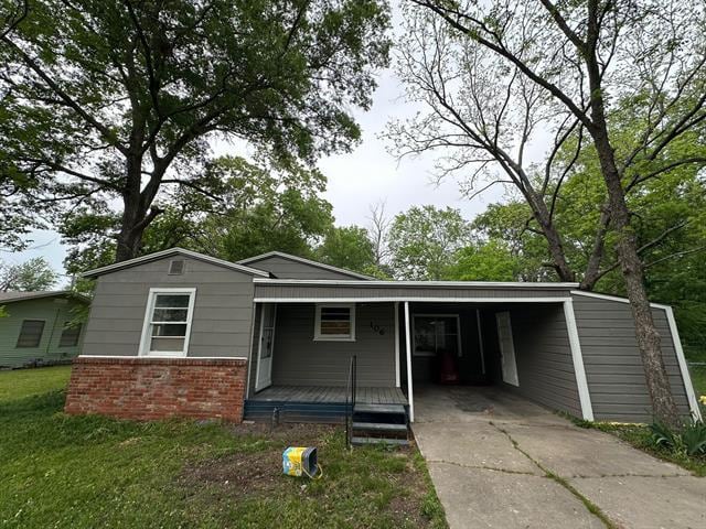 Building Photo - 106 Circle Dr