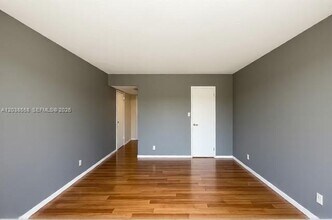 Building Photo - 2030 S Ocean Dr