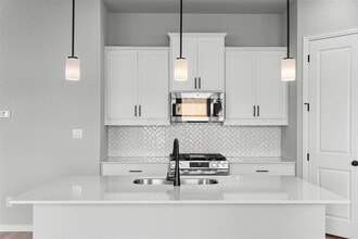 Building Photo - 112 Grayson Elm Pass