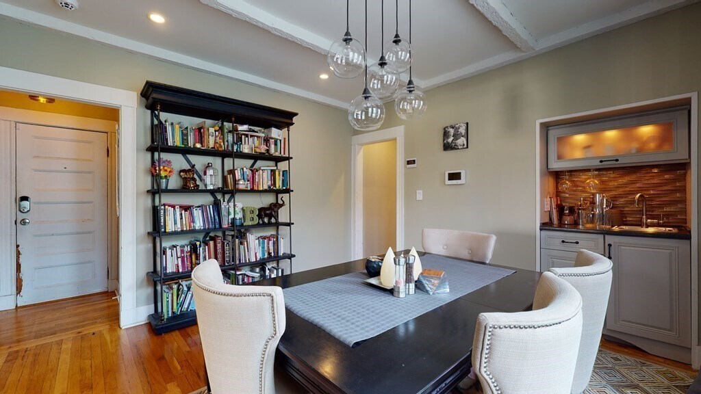 Foto principal - 63 Whitten St