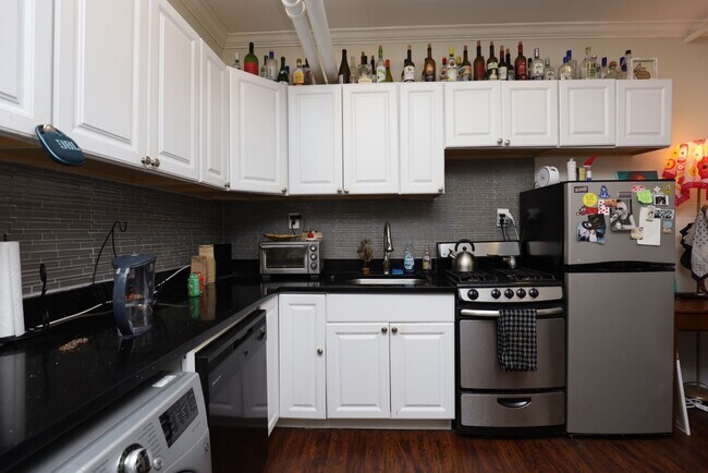 Foto del edificio - 2129 N Dayton St