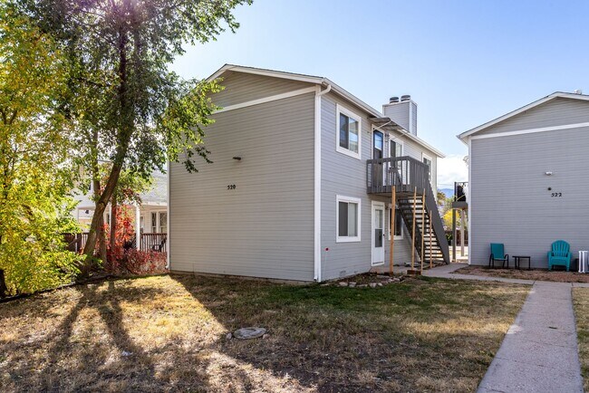 Foto del edificio - Inviting 2-Bed, 2-Bath in a Quiet 6-Plex