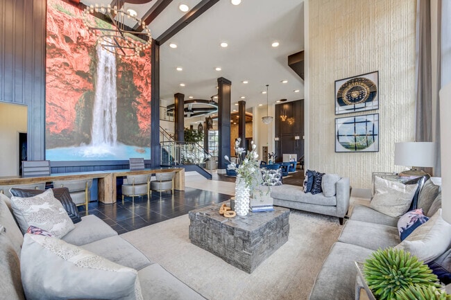 Building Photo - The Aston North Scottsdale