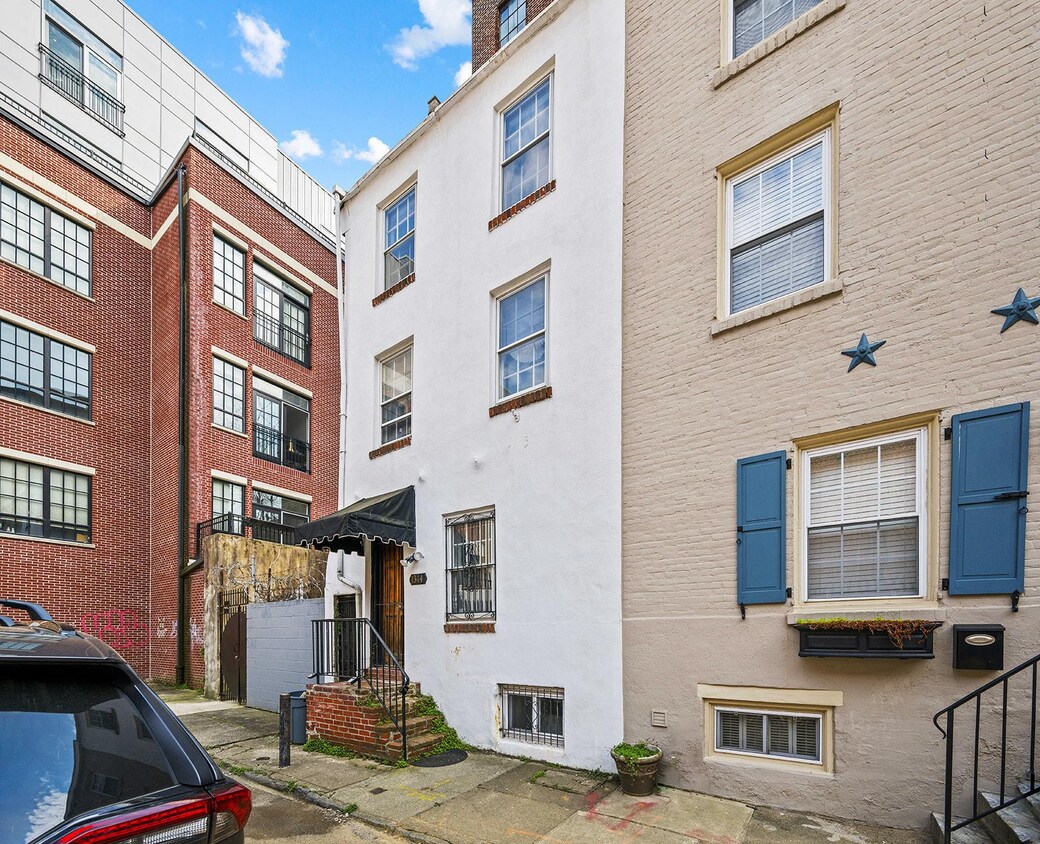 Primary Photo - 1314 Addison St