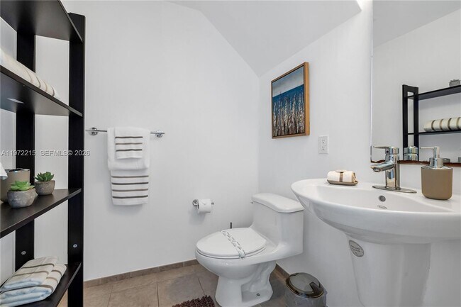 Foto del edificio - 60 SW 13th St