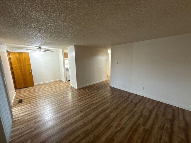 Foto del edificio - 673 Glen Creek Rd NW