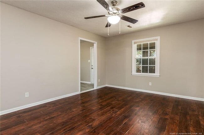 Building Photo - 2243 Delta Dr