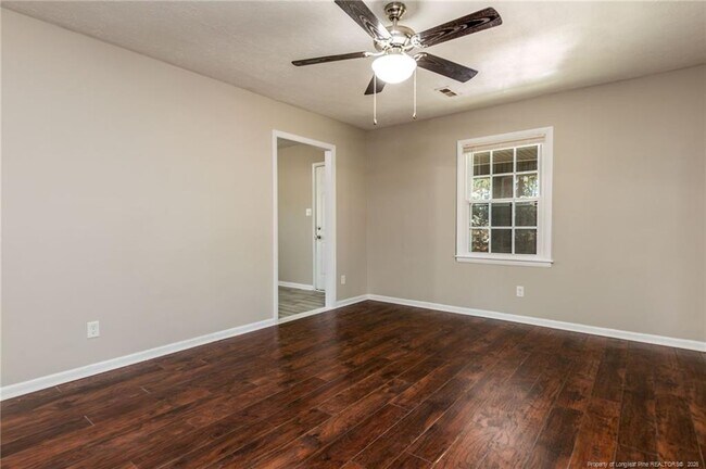 Foto del edificio - 2243 Delta Dr